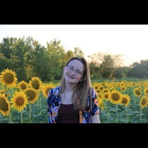 Meet your Posher, Abby